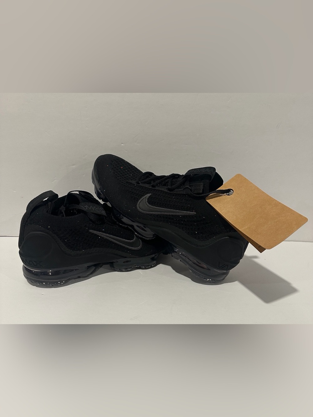 Air VaporMax 2021 Flyknit 'Triple Black' (GS) (DB1550-001) Sz: 4.5 / 5 / 5.5
